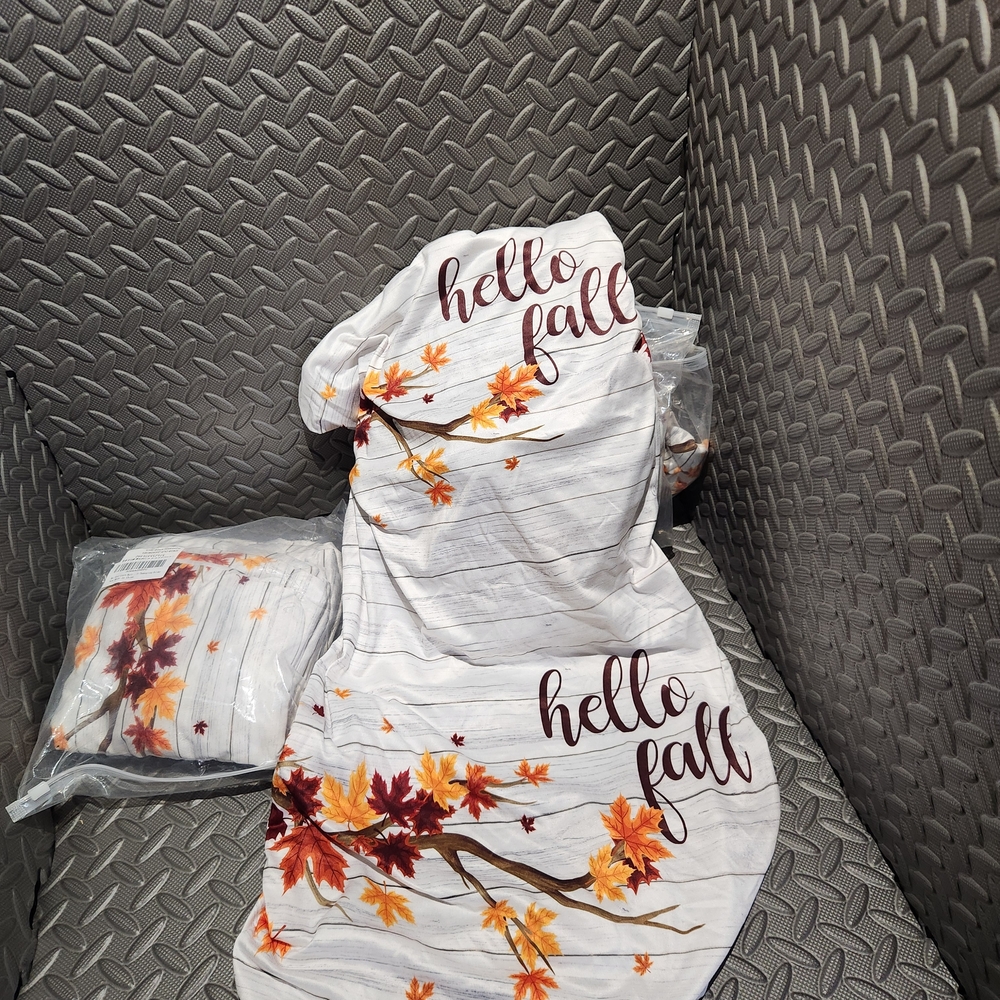 12 Hello Fall Chair Covers with Autumn Leaves